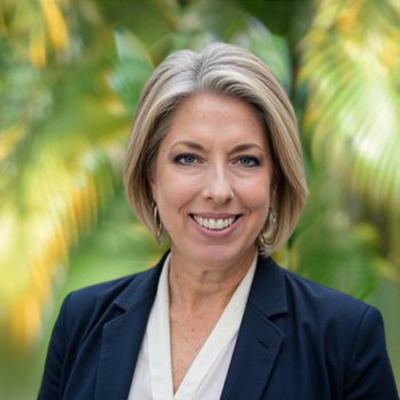 Trish Thomas Head Shot